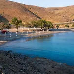 فندق Giasemi *